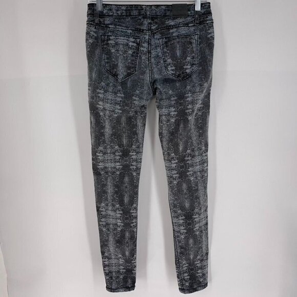 Bleulab Size 26 Reversible Skinny Jeans Dark Wash Bleach Stone Washed - Picture 8 of 9